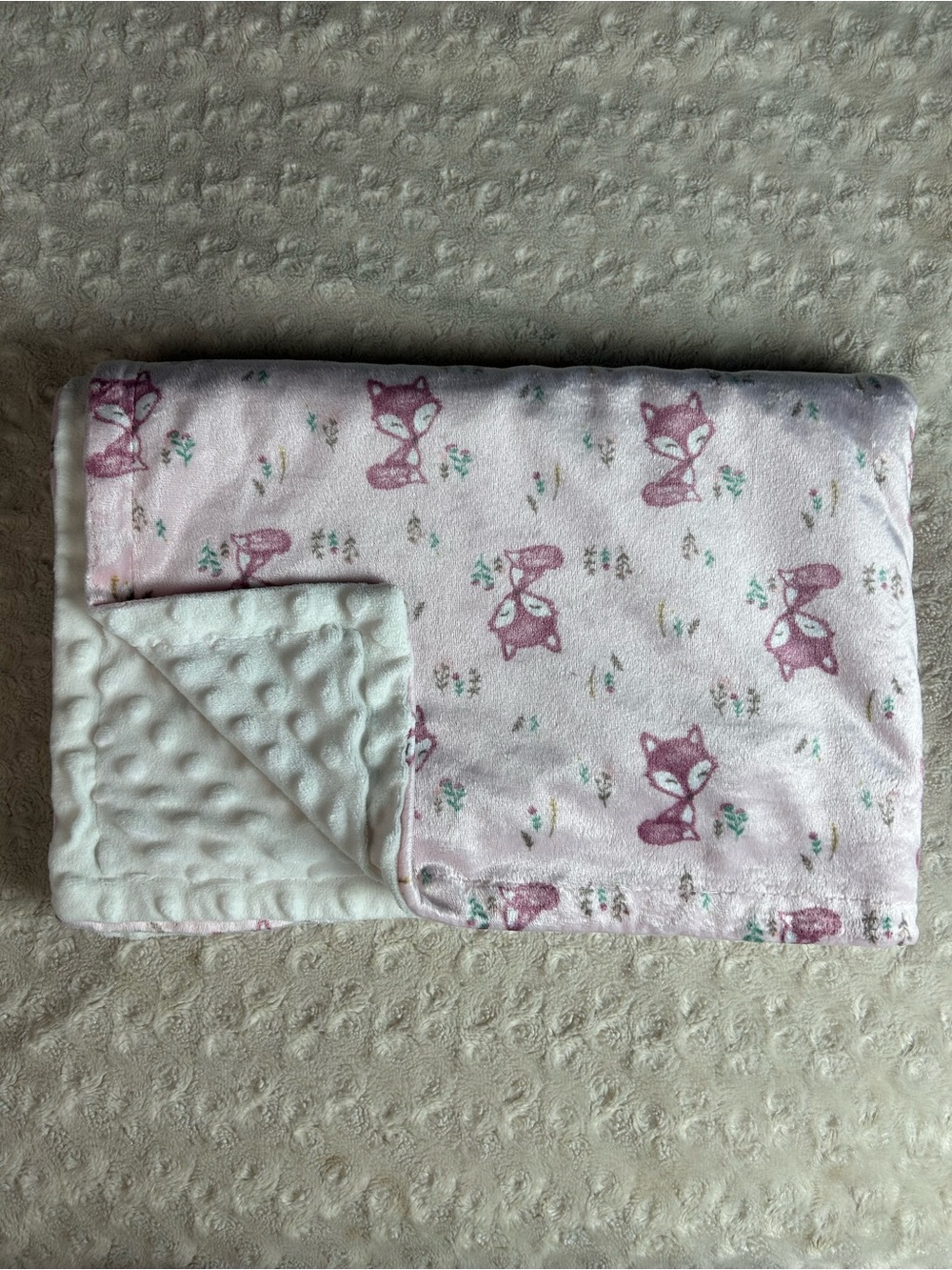 Catherine Malandrino Pink Fox Baby Blanket White Minky Dot Reversible Flowers